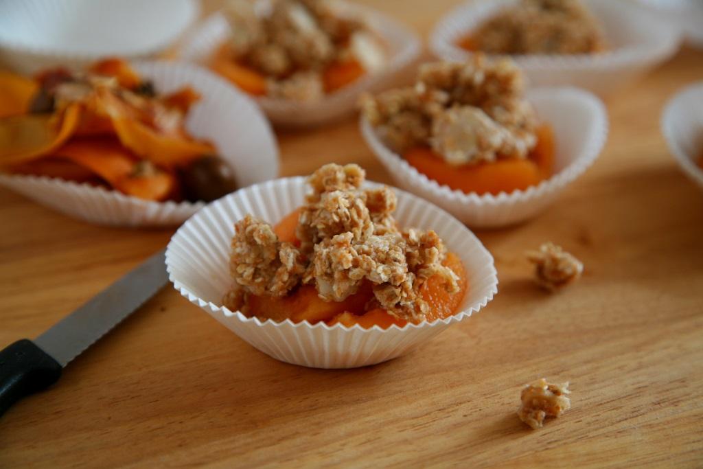 Rezeptbild: Mispeln mit Streuseln