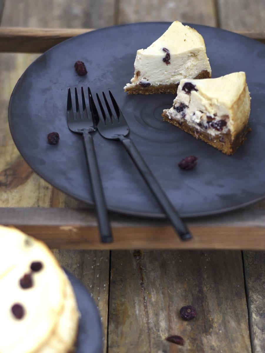 Rezeptbild: CHEESECAKE MIT KRANICHBEEREN