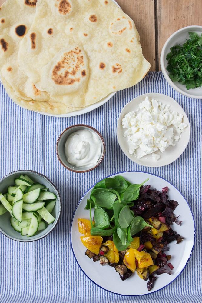 Rezeptbild: Selbst gemachte Wraps / Tortillas mit Mangold-Feta-Füllung