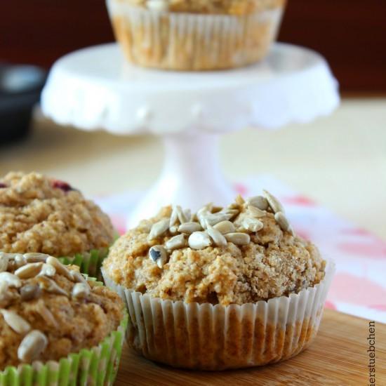 Rezeptbild: Nussige Muffins mit Sonnenblumenkernen und Haferkleie
