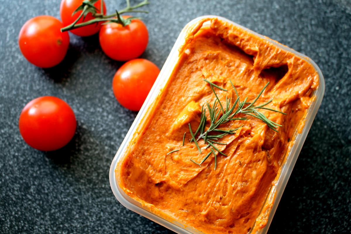 Rezeptbild: Tomato-Port Butter