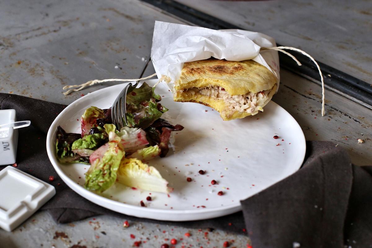 Rezeptbild: Thunfisch-Piadina mit Apfel und Ziegenkäse