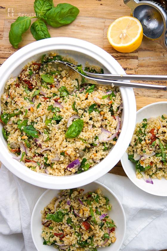 Rezeptbild: Mediterraner Quinoa-Salat mit getrockneten Tomaten & Kapern