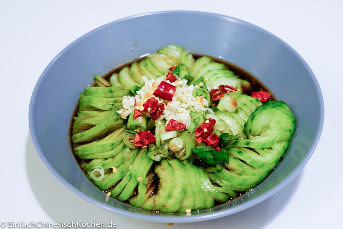 Rezeptbild: 蓑衣黄瓜(suōyī huángguā) - chinesischer Gurkensalat wie Stroh-Regenjacke