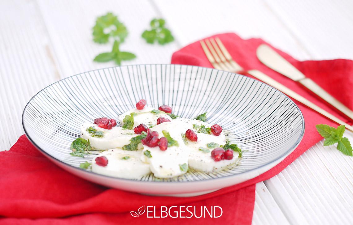 Rezeptbild: Mozzarella-Granatapfel – himmlischer Appetizer mit orientalischem Flair