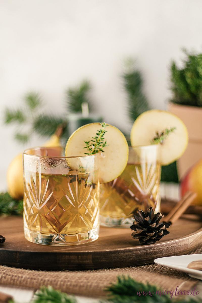 Rezeptbild: Winterlicher Birnenpunsch mit Honig & Thymian