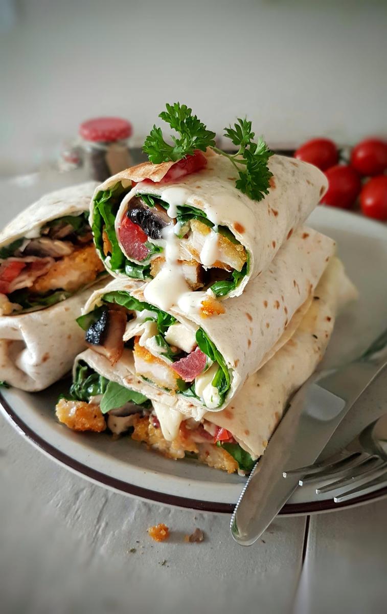 Rezeptbild: Wrap mit Hähnchen und Gemüse
