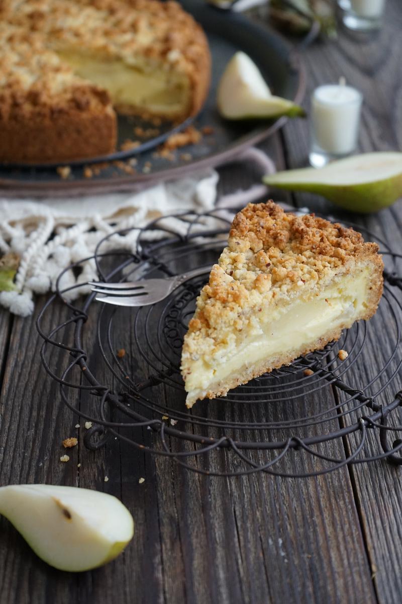 Rezeptbild: Birnenkuchen mit Marzipanstreusel