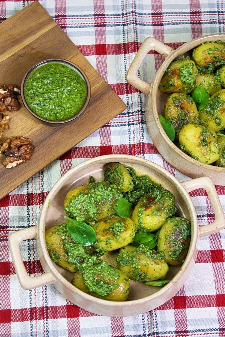 Rezeptbild: Bratkartoffeln mit Feldsalatpesto