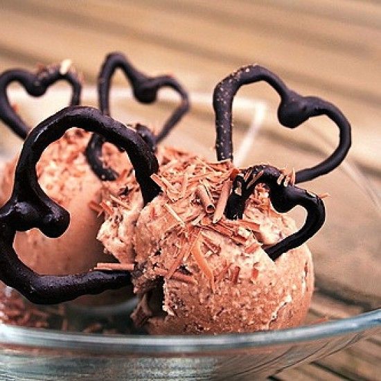 Rezeptbild: Schokoladeneis mit Herz
