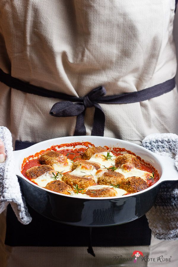 Rezeptbild: Vegetarische Brotbuletten in Curry-Sauce Berliner Art