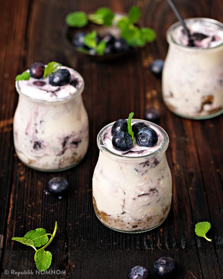 Rezeptbild: Semi-Frozen-Yogurt