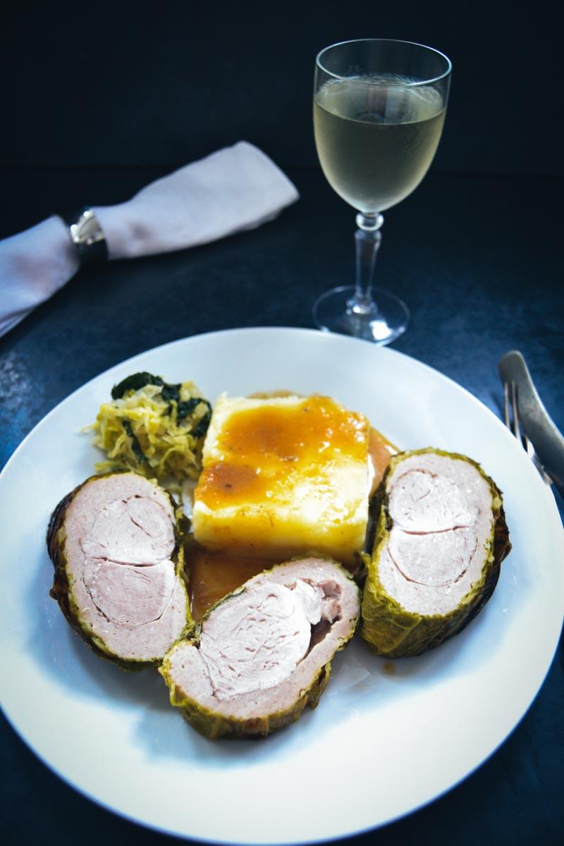 Rezeptbild: Schweinefilet im Wirsingmantel
