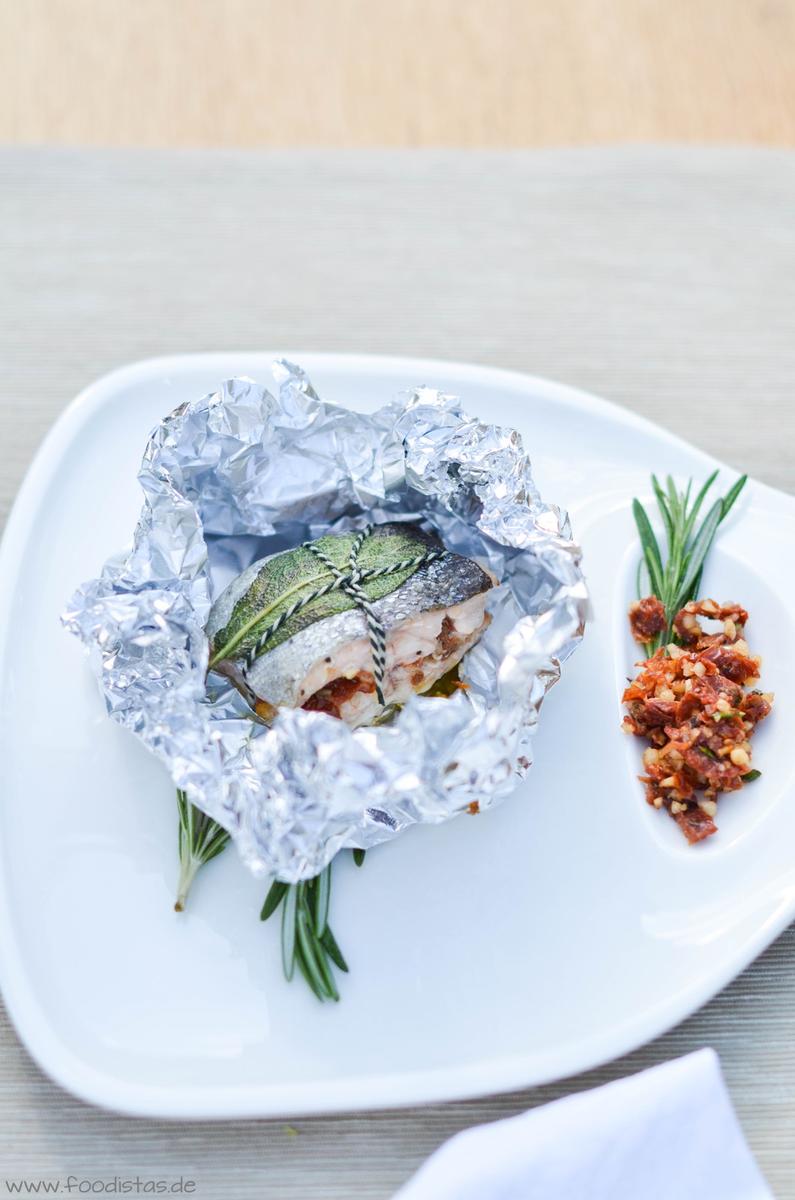 Rezeptbild: Regenbogenforellen Päckchen vom Grill