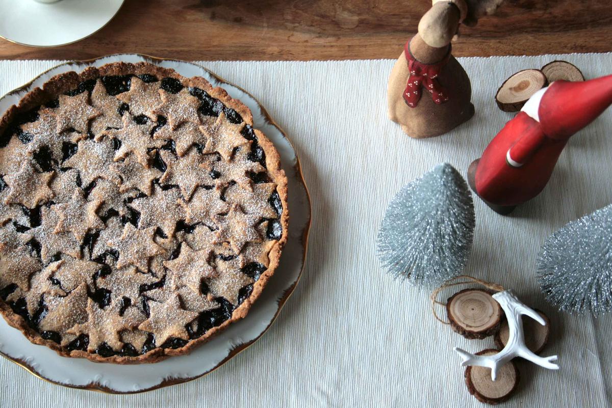 Rezeptbild: Linzer Torte mit Sternendeko