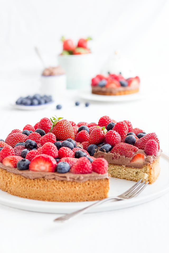Rezeptbild: Obstboden mit Schoko-Minz-Sahne