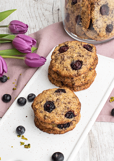 Rezeptbild: Blaubeer Cookies mit Pistazien (Rezept von Christophe Michalak)