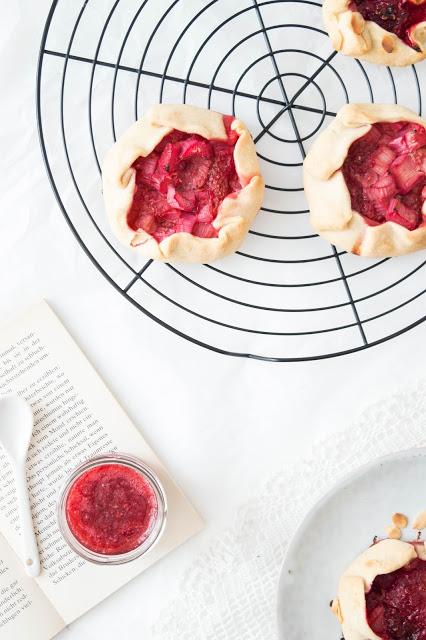 Rezeptbild: Mini Rhabarber Galette