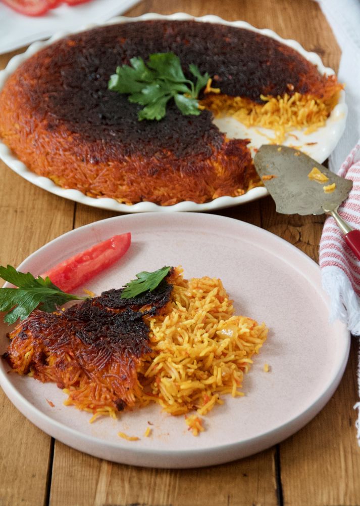 Rezeptbild: Dami Godje Faranghi – One-Pot-Reis mit Tomaten دمی گوجه فرنگی