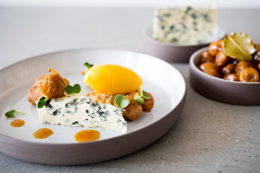 Rezeptbild: Würzkäse mit Mangosorbet und Gewürzfeige