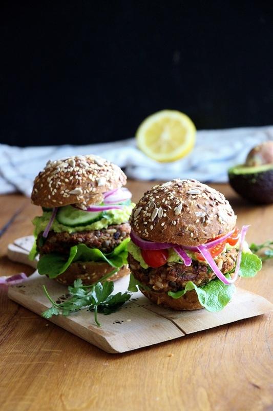 Rezeptbild: Linsen - Burger mit selbstgemachter Barbecuesauce