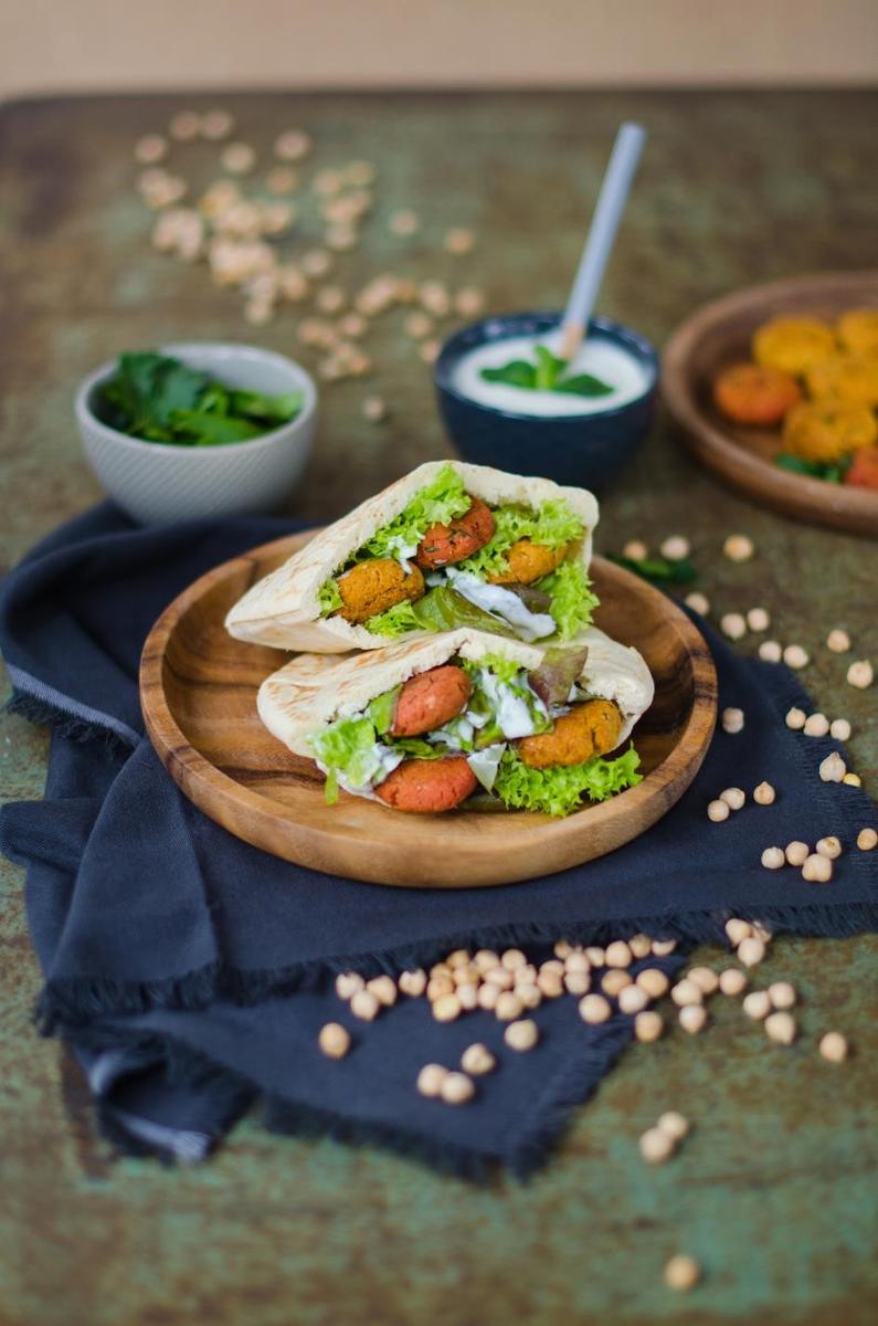 Rezeptbild: Zweierlei im Ofen gebackene Falafel