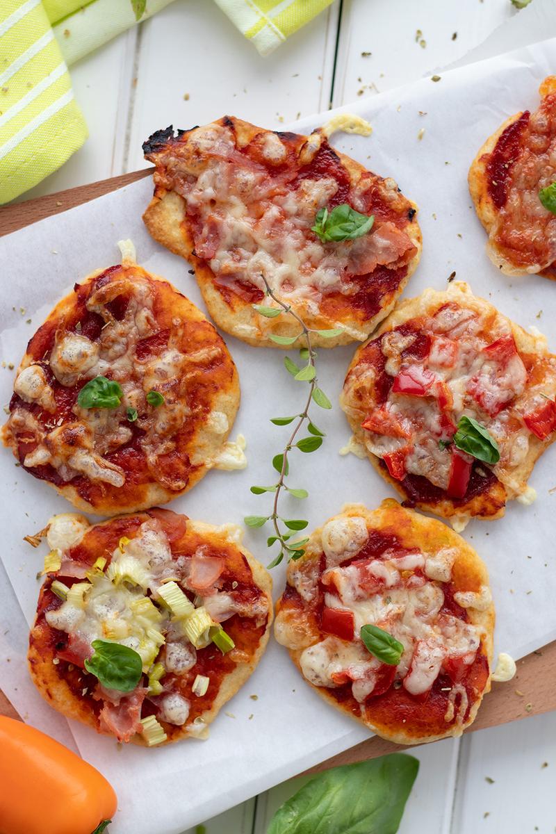 Rezeptbild: Mini Pizza mit Quark-Ölteig, für Kinder und Erwachsene