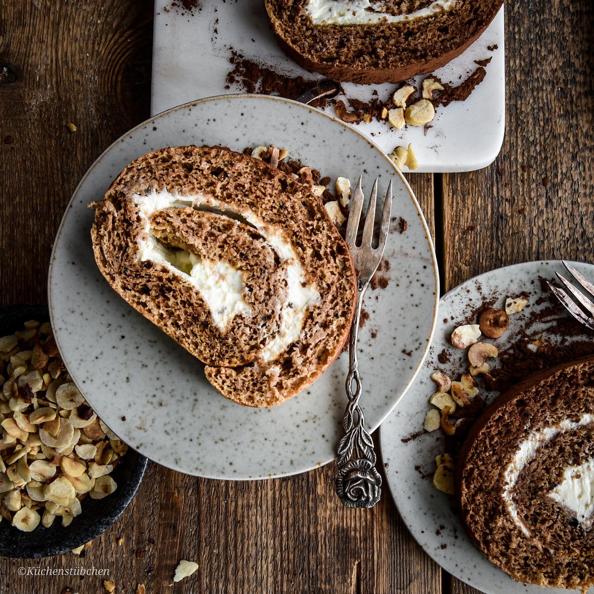 Rezeptbild: Tiramisu Bisquittrolle
