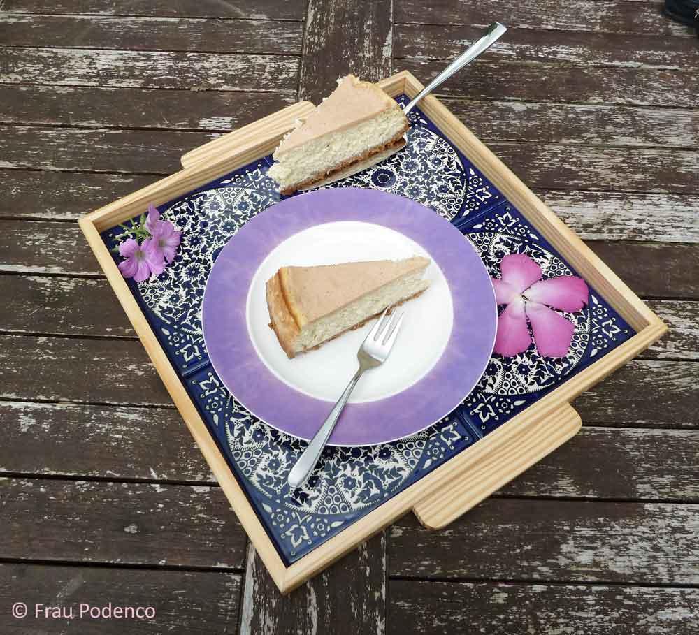 Rezeptbild: Banana-Cheesecake mit Erdnussbutter-Topping