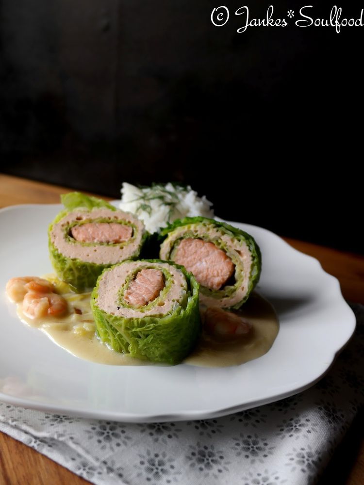 Rezeptbild: Wirsing-Rouladen mit Lachs