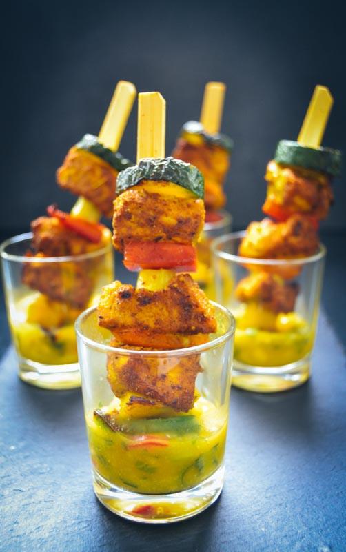 Rezeptbild: Karibischer Hähnchenspieß mit Mango-Salsa