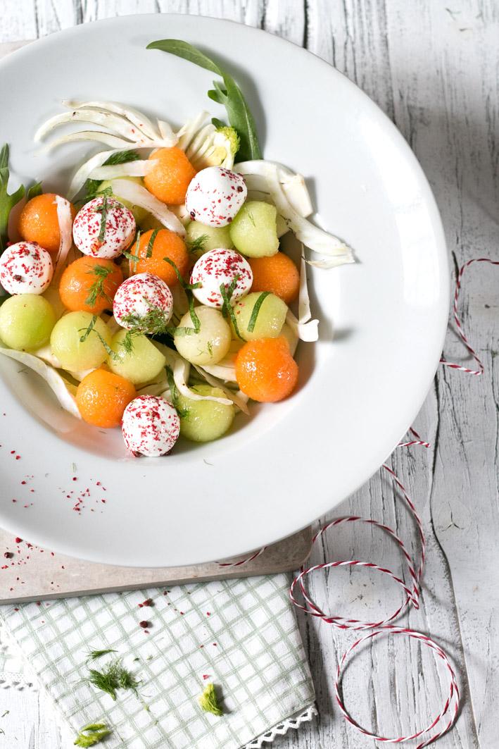 Rezeptbild: Melonensalat mit Ziegenkäsebällchen
