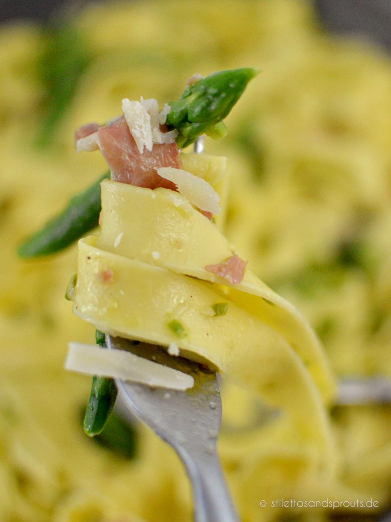 Rezeptbild: Pasta mit grünem Spargel und Pancetta nach Jamie Oliver