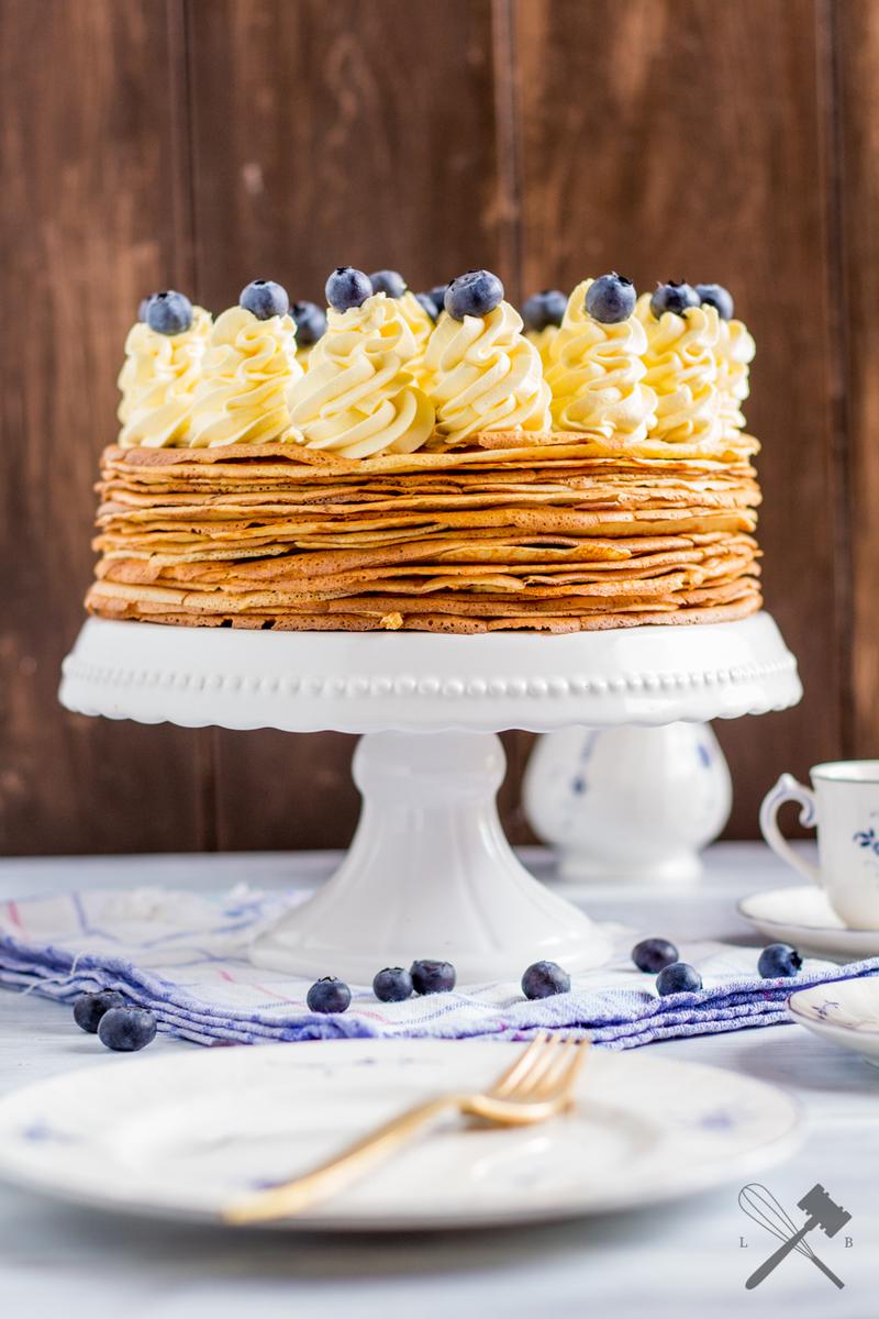 Rezeptbild: Palatschinken Torte mit Schokofüllung