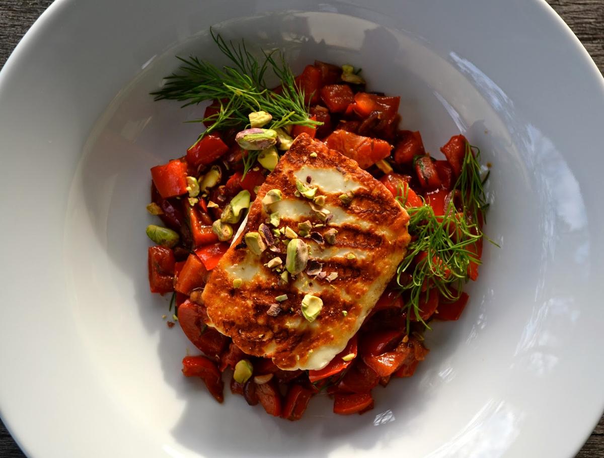 Rezeptbild: Peperonata mit Halloumi