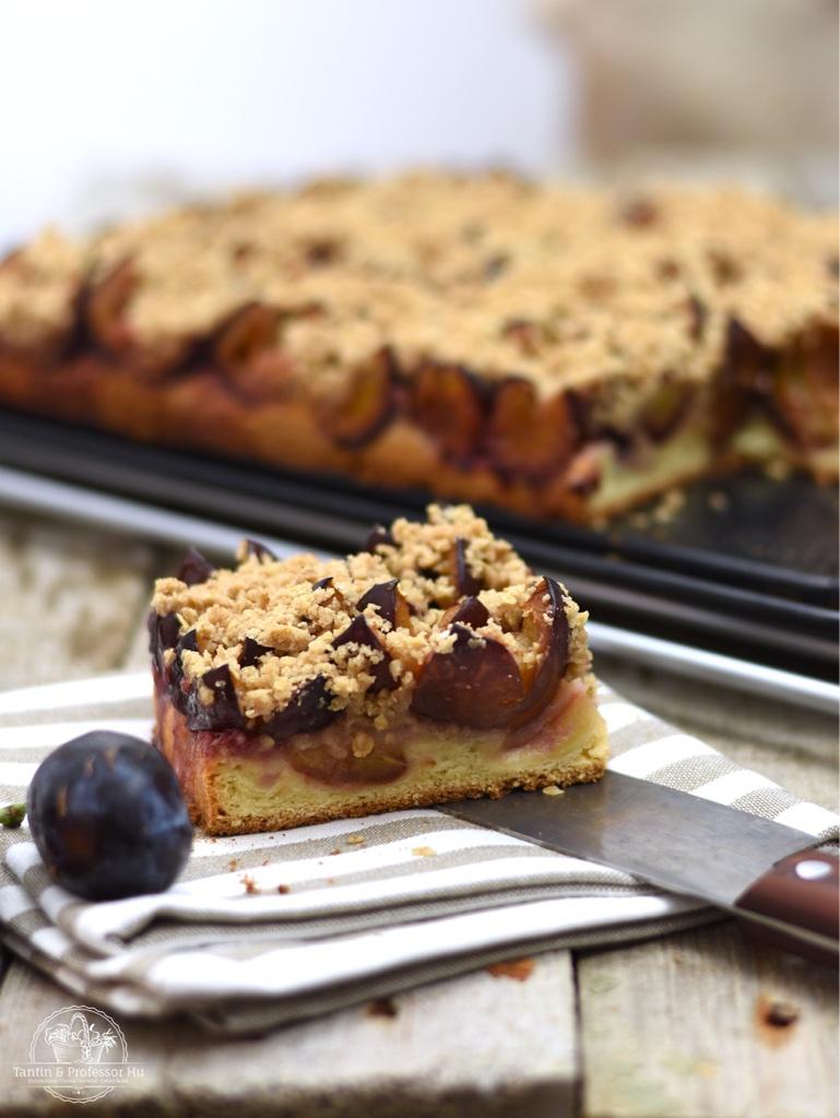Rezeptbild: Zwetschgenkuchen mit Hafer-Zimt-Streuseln auf Zwillingsteig