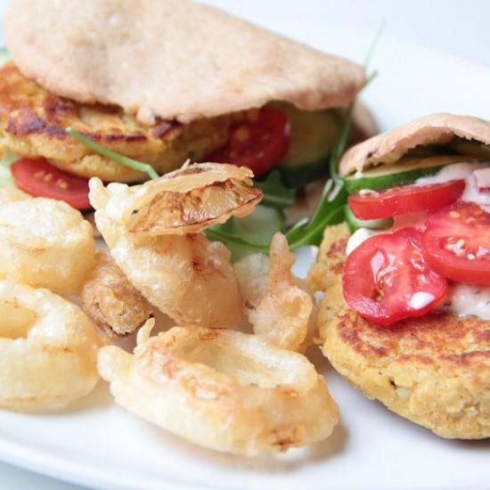 Rezeptbild: Linsenburger mit Zwiebelringen