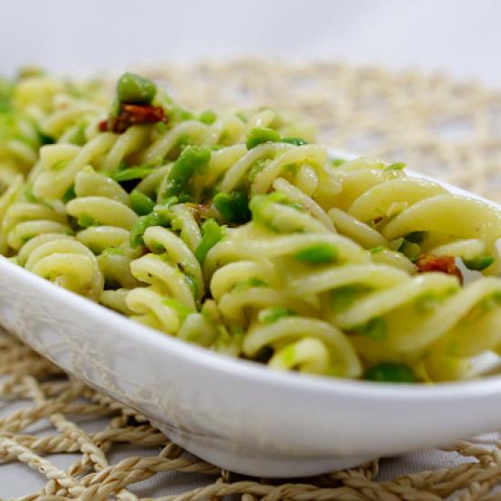Rezeptbild: Fusilli mit Erbsen-Pesto