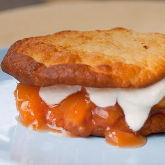 Rezeptbild: Shortcake mit Pfirsichkompott