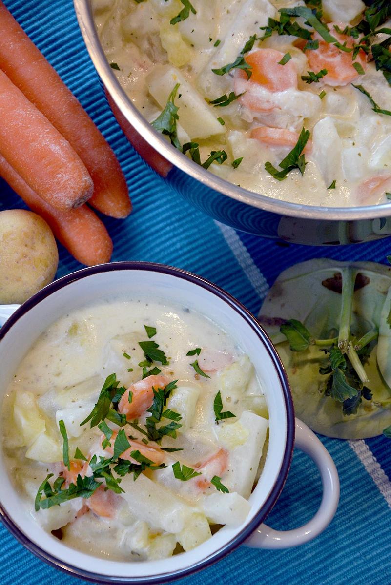 Rezeptbild: Klassiches Kohlrabigemüse mit Kartoffeln und Karotten
