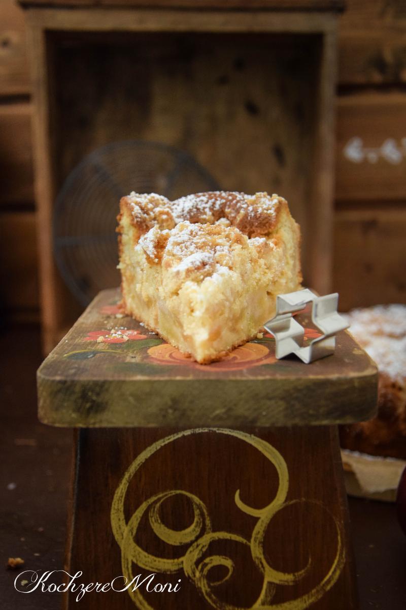 Rezeptbild: Apfel Mandel Kuchen mit Lebkuchenstreuseln