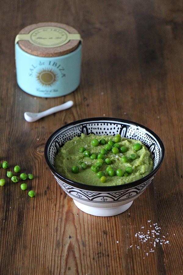 Rezeptbild: Hummus mit grünen Erbsen