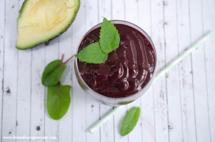 Rezeptbild: Heidelbeer-Avocado-Smoothie