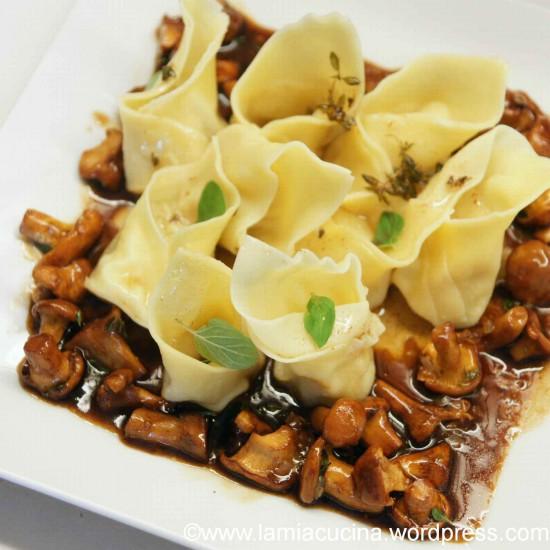 Rezeptbild: Canocèi mit Pfifferlingsragout