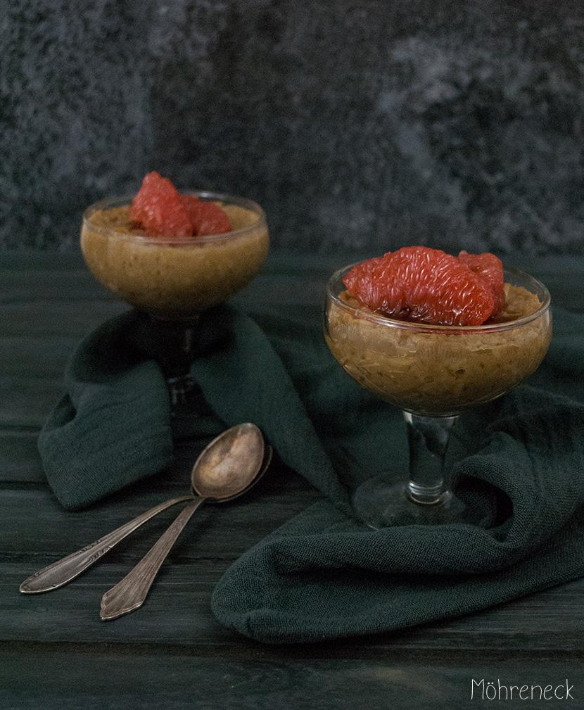 Rezeptbild: Reispudding mit in Orangenblütenwasser eingelegten Blutorangen