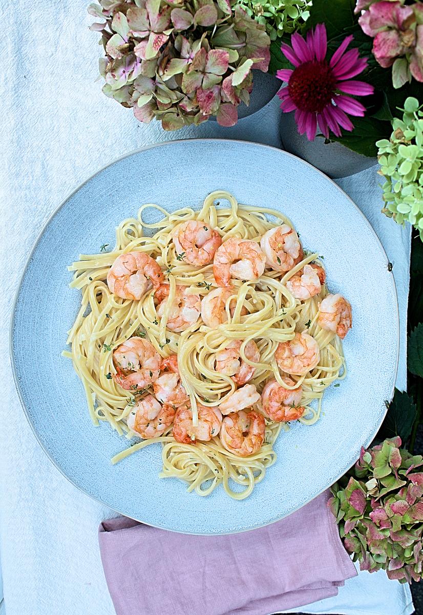 Rezeptbild: Pasta mit Zitronensauce und Garnelen