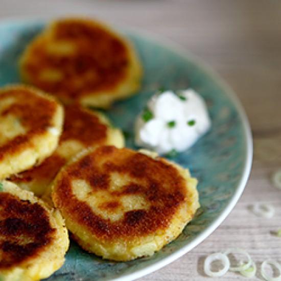 Rezeptbild: cheesy mashed potato patties