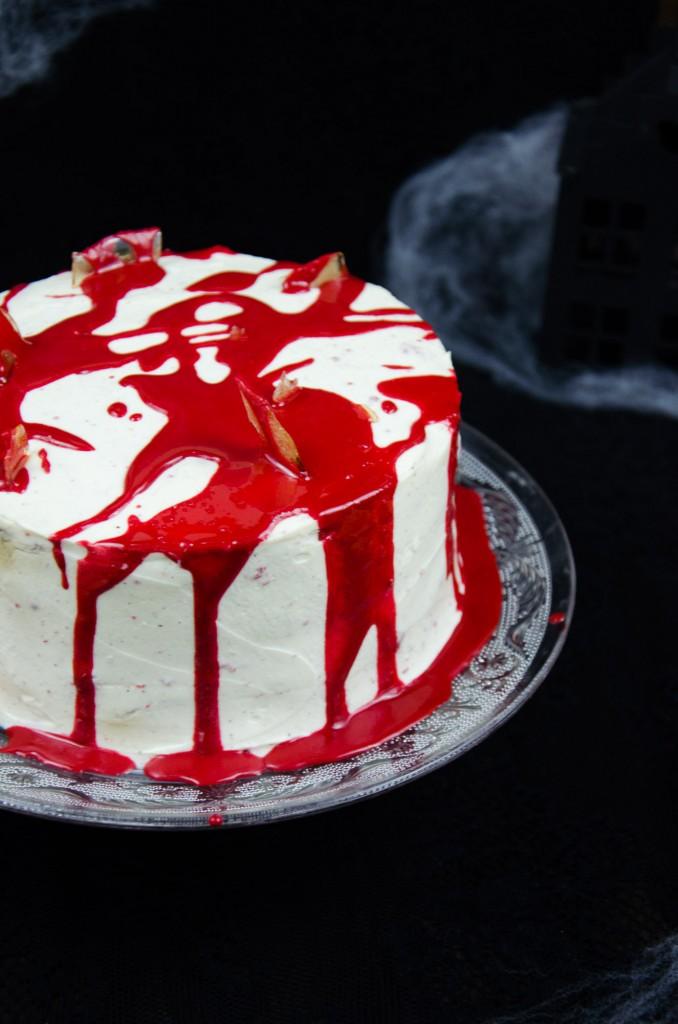 Rezeptbild: Red Velvet Cake für Halloween