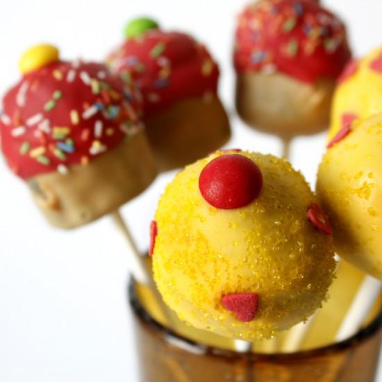 Rezeptbild: Farbenfrohe Cake Pops