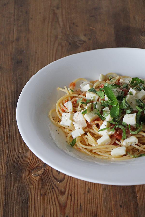 Rezeptbild: Spagetthi mit schnellem Tomatensugo